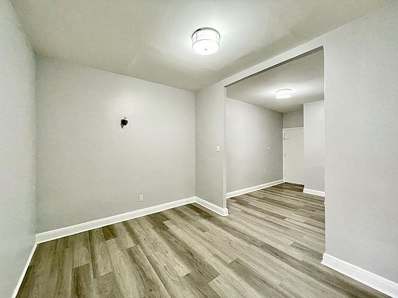 4th image of 2729A Kennedy Blvd #3A
