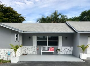 1540 S Florida Mango Rd, Lake Clarke Shores, FL 33406