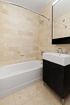 5th image of 63 Wall St APT 1115