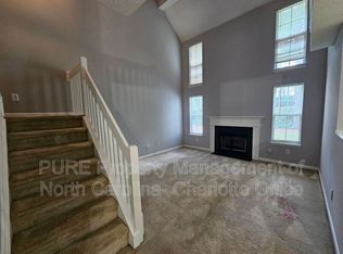 10035 University Park Ln, Charlotte, NC 28213