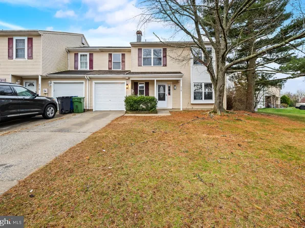 218 Lafayette Dr, Logan Township, NJ 08085