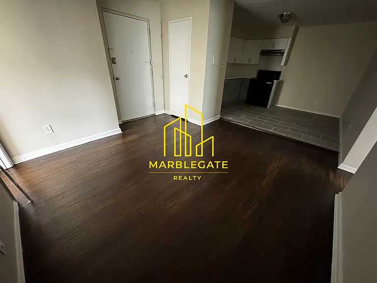 291 Wainwright St #200 — Photo 5