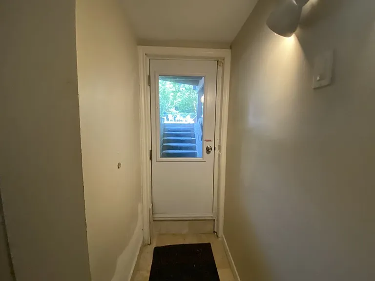 76 Eastwood Rd #X — Photo 12