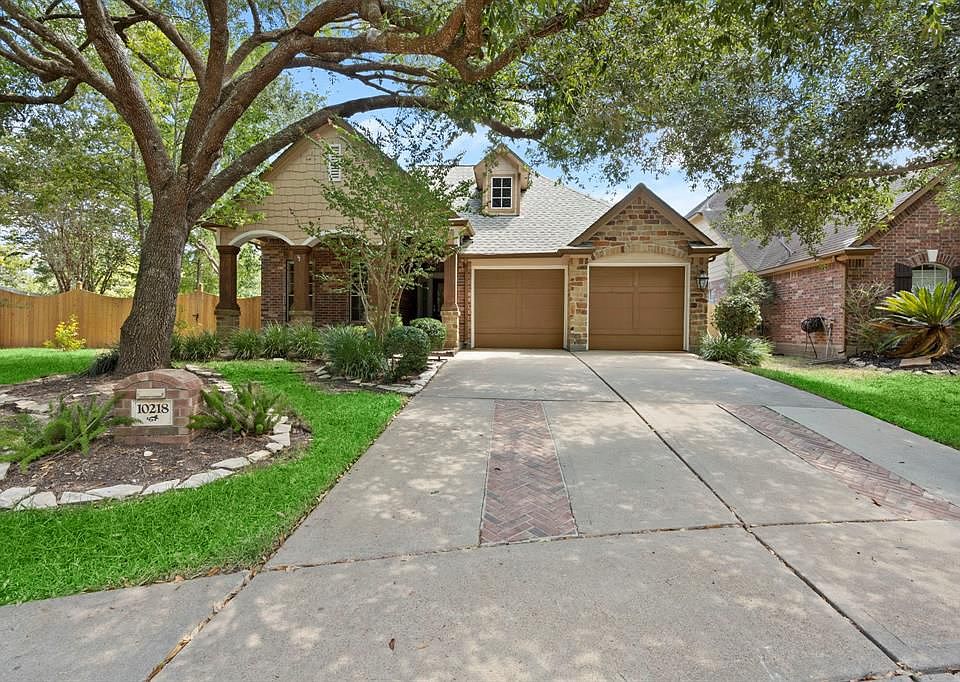 1st image of 10218 Garden Crossing Ln