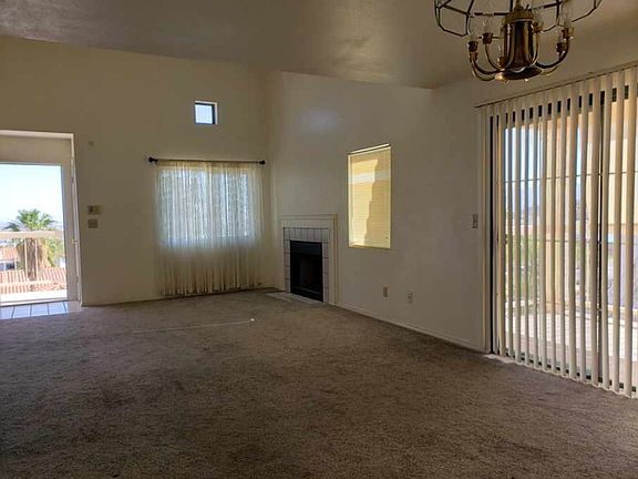 4th image of 1988 Las Palmas Ln APT 266