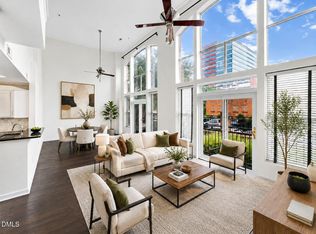 200 S Dawson St APT 111, Raleigh, NC 27601