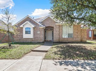2037 Reddenson Dr, Carrollton, TX 75010