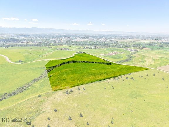 3rd image of Valley Ridge Rd