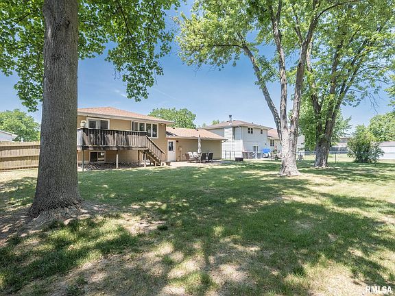 4th image of 3600 W Castile Ct