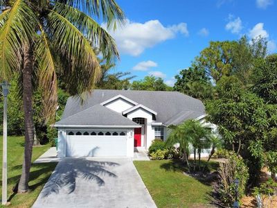 687 Melville Ct, Naples, FL, 34104