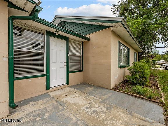 4th image of 2205 DIANA Drive