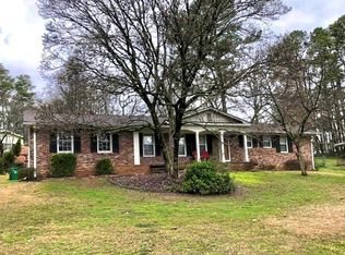 1762 Chateau Dr, Atlanta, GA 30338
