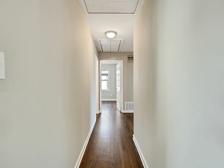 4853 Marion Ave — Photo 15