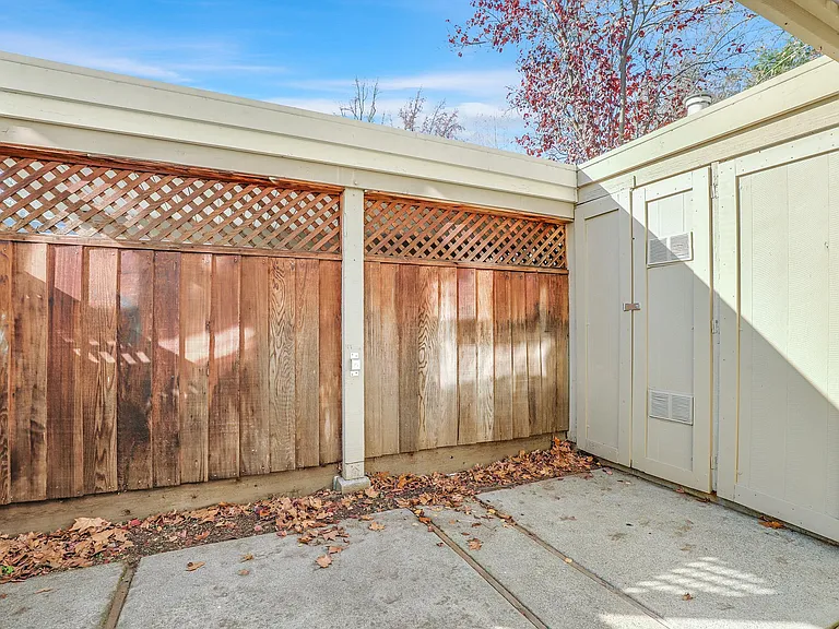 601 Garden Creek Pl — Photo 27