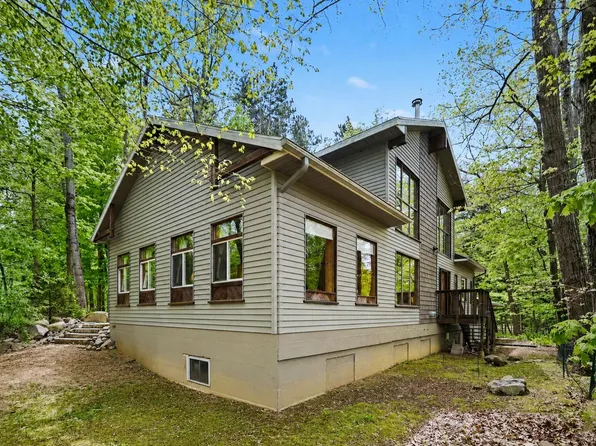 10953 Red Bud Trl, Berrien Springs, MI 49103