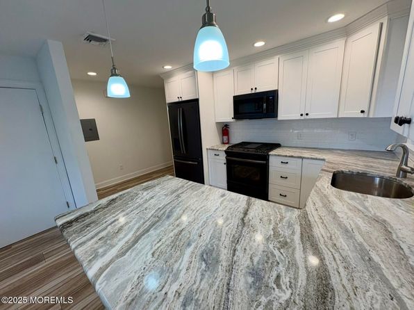 34 23rd Ave UNIT 3