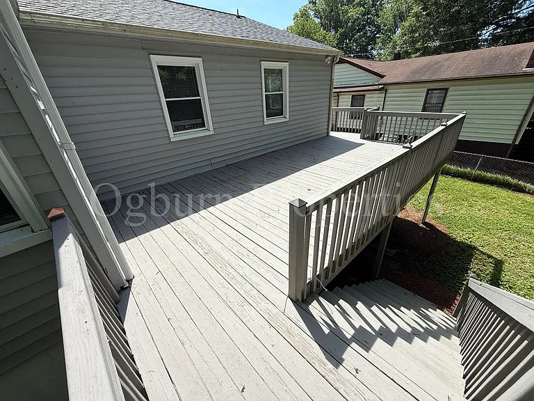 1408 Kenwood St — Photo 13