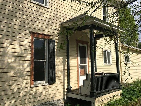 5th image of 36 Mechanic St