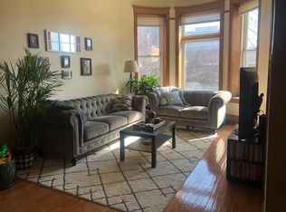 722 W Grace St #2, Chicago, IL