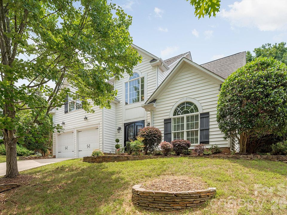 1st image of 20307 Southshore Dr
