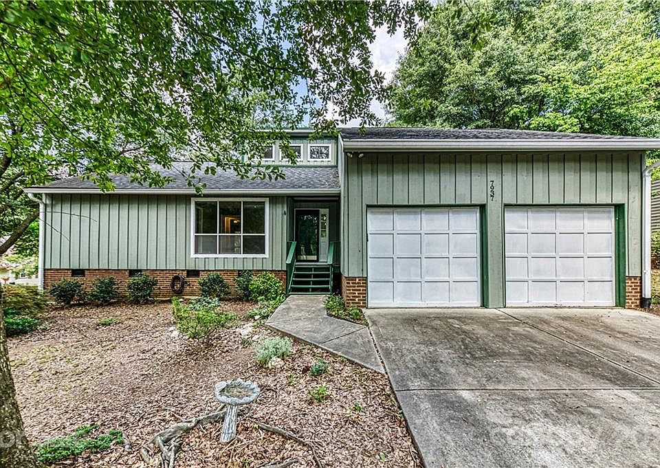 1st image of 7937 Park Vista Cir