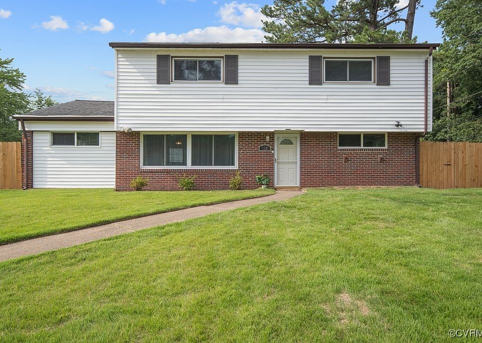 1st image of 9210 Skylark Dr