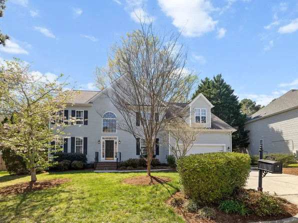209 Plyersmill Rd, Cary, NC 27519