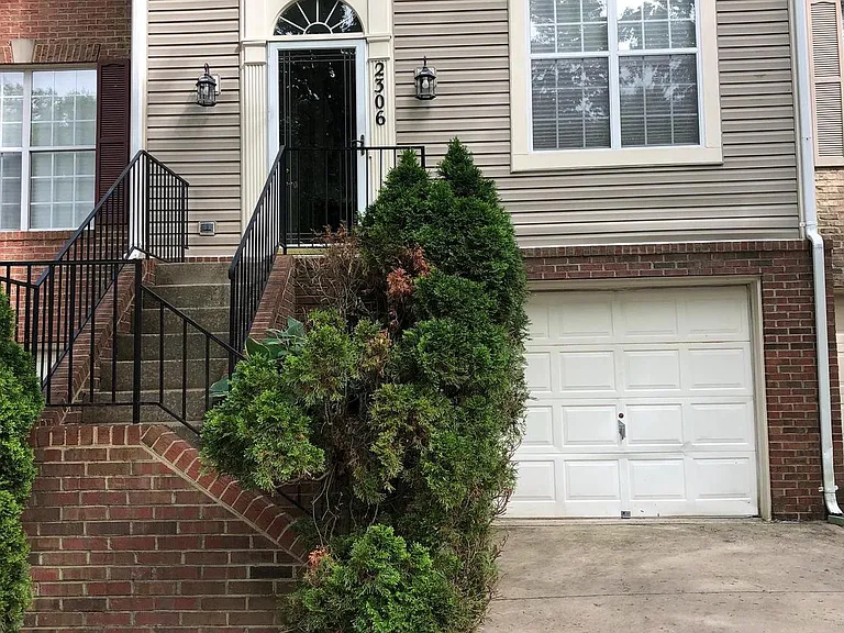 2306 Cold Meadow Way — Photo 3