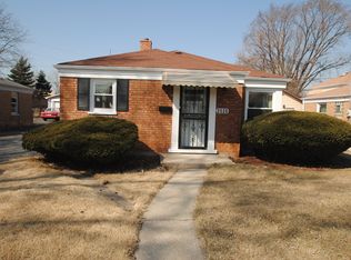 2324 S 20th Ave, Broadview, IL 60155