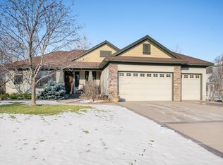 361 Board Cir, Saint Paul, MN 55115