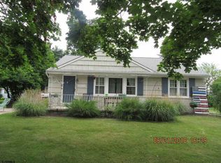 13 Violet Ln, Somers Point, NJ 08244