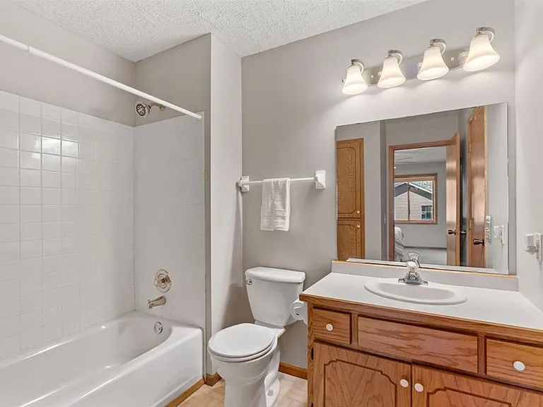 14389 Eveleth Ave — Photo 13