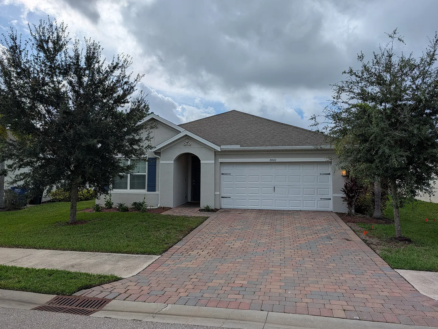 3 bed, 1672 sqft, $2,100 — Photo 1