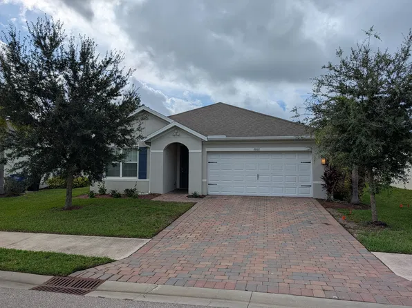 8860 Cascade Price Cir, North Fort Myers, FL 33917