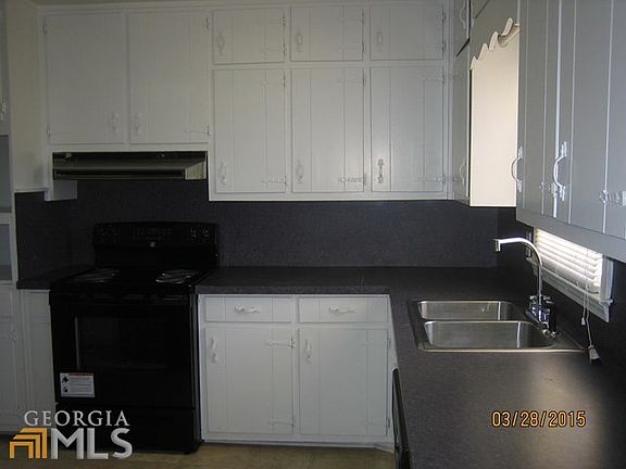 2nd image of 3065 Periwinkle Dr