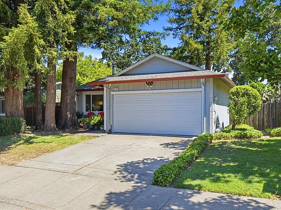 3rd image of 2299 Copperfield Drive