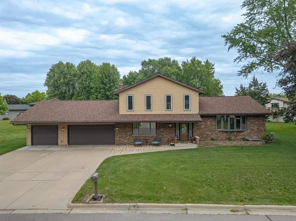 815 Westwood Dr, Onalaska, WI 54650