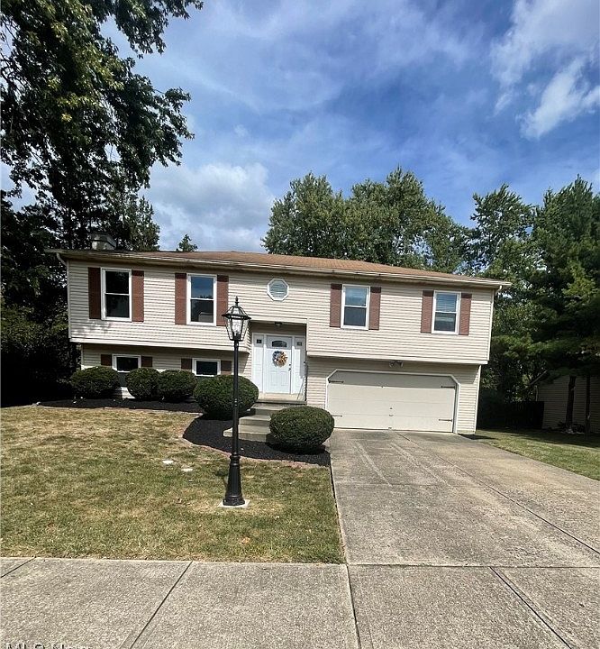 1st image of 18668 Admiralty Dr