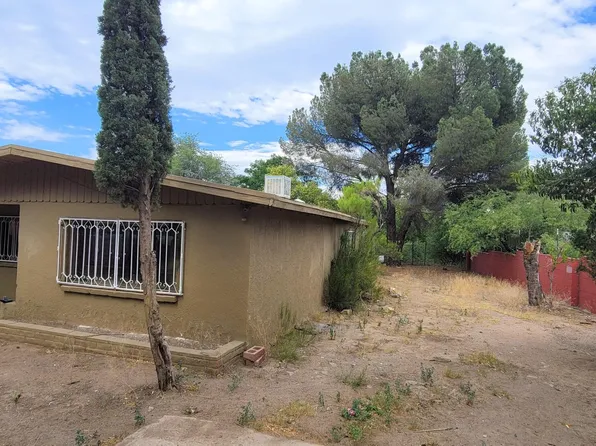 10 N ESCALADA Drive, Nogales, AZ 85621