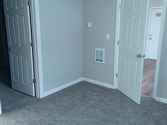 4th image of 1010 S 14th St #13