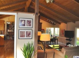 2080 Fox Ridge Dr, Pasadena, CA 91107