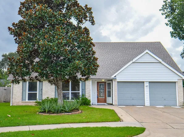 2102 Landcircle Ct, Sugar Land, TX 77478