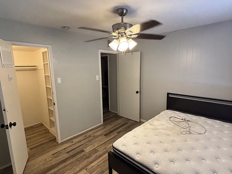 3327 W Camelback Rd — Photo 2