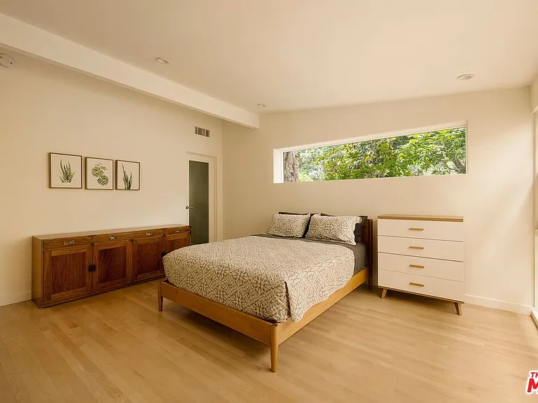 3600 Mandeville Canyon Rd — Photo 19