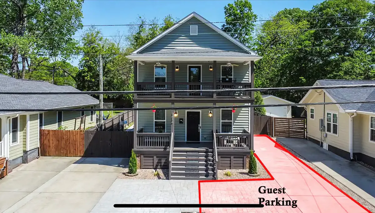 Building Photo - 1636 Parson St