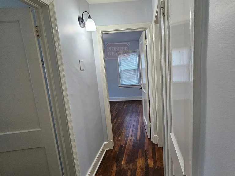 2331 Fleet Ave — Photo 21