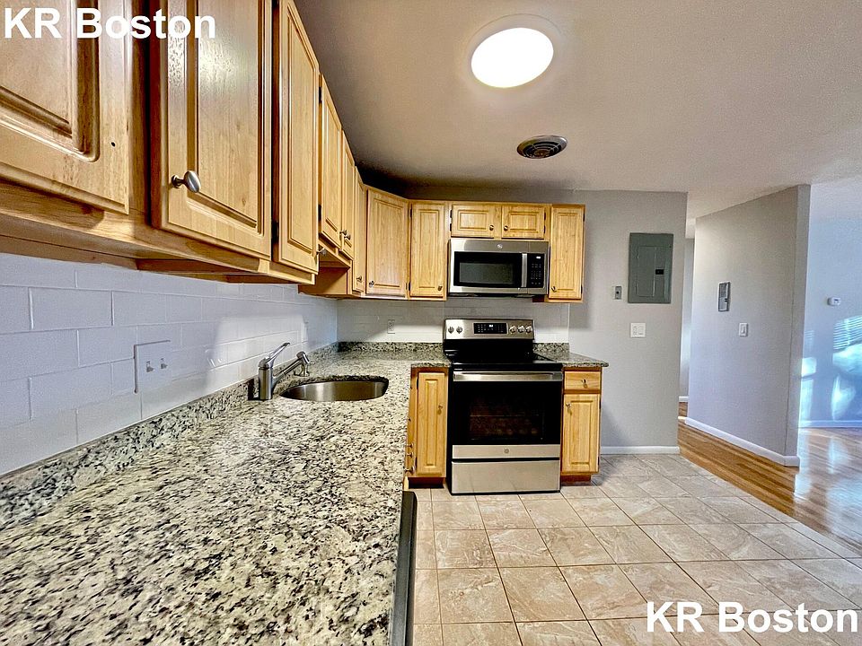 1st image of 113 Babcock St #31Q