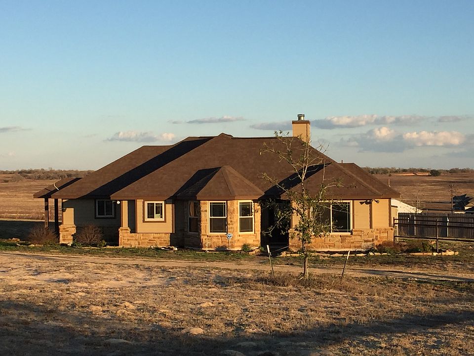 1st image of 401 Clover Ln