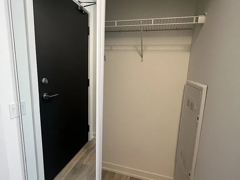 7 Golden Lion Hts #1803 — Photo 17
