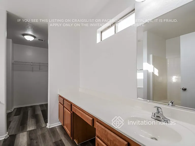 10904 W Minnezona Ave — Photo 12